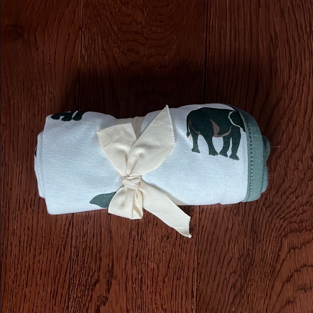 Kyte Baby Elephant Print Baby Burp Cloth, Pine
